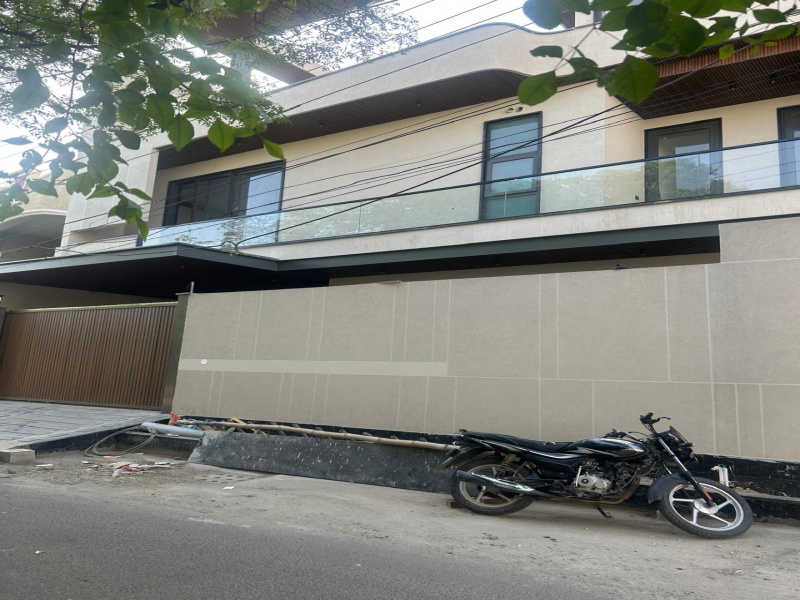 Independent House for Sale in Model Town, Jalandhar (3375 Sq.ft.)