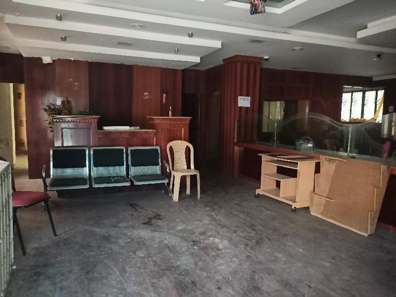 1800 sft commercial property for rent