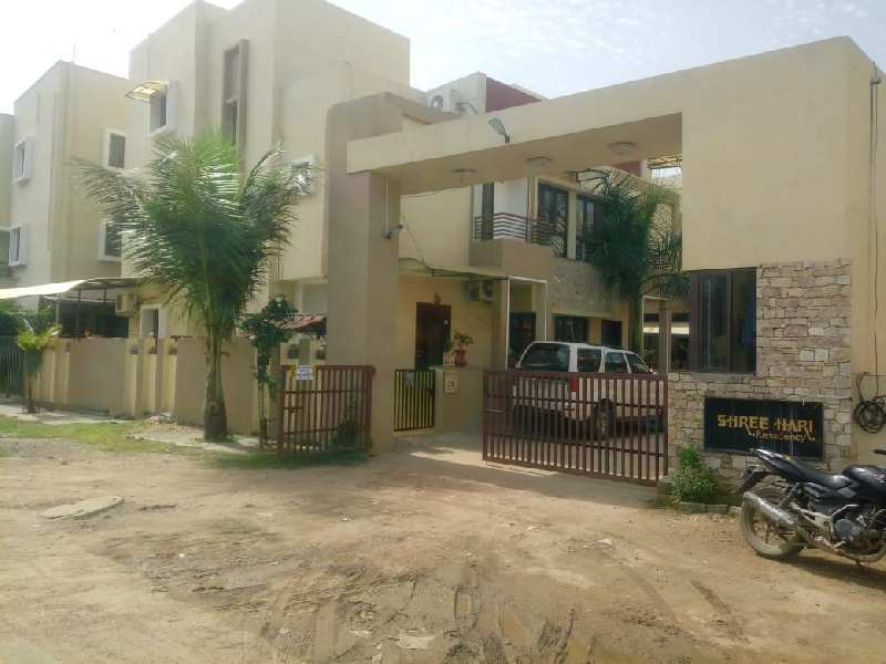 4 BHK Independent triplex house for immediate sell