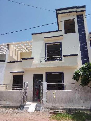 3 BHK Individual Houses / Villas for Sale in Shamshabad Road, Agra (1750 Sq.ft.)