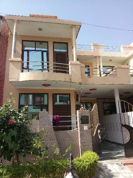 3 BHK Individual Houses / Villas for Sale in Shamshabad Road, Agra (2375 Sq.ft.)
