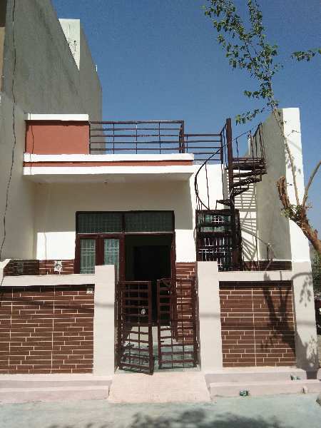 1 BHK Individual Houses / Villas for Sale in Shamshabad Road, Agra (500 Sq.ft.)