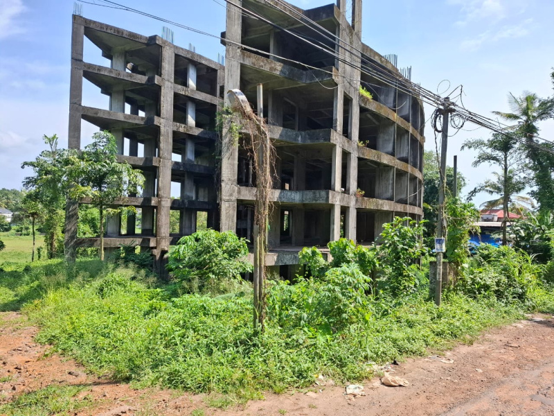 PARTLY CONSTRUCTED BUILDING IN ERNAKULAM