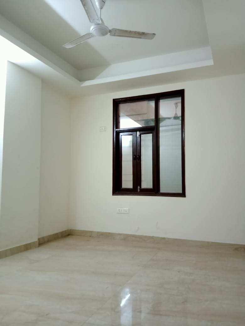 3 BHK Builder Floor for Sale in Govind Puri, Delhi (1100 Sq.ft.)