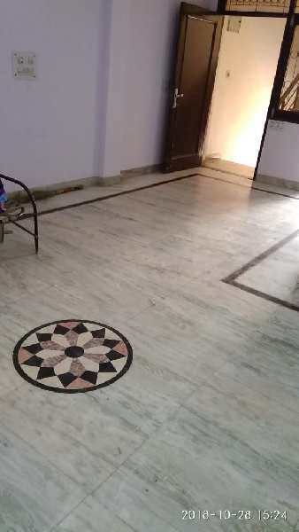 2 BHk good looking flat for sale in devli expot enclave, khanpur