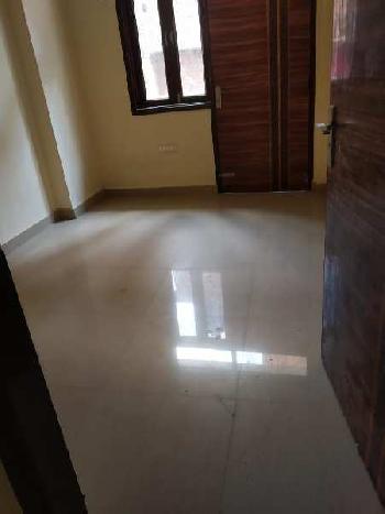 2 Bhk flat for sale in raju park, khanpur