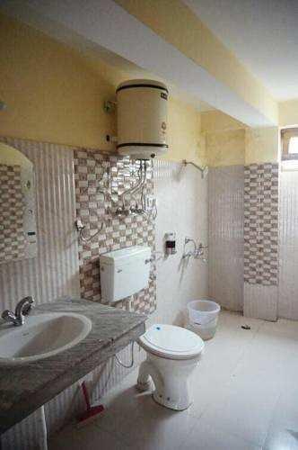Guest-House for Lease in Tajganj, Agra