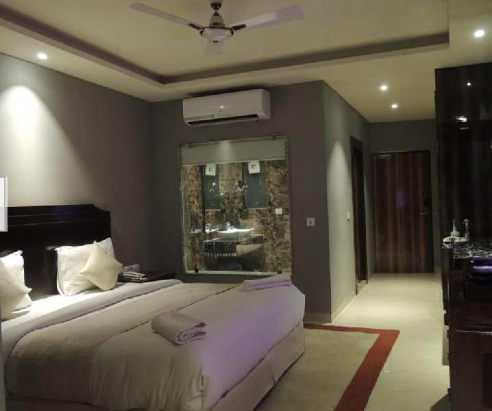 25 Rooms 4 Star Hotel on Lease in South Delhi near IGI Airport