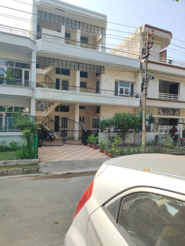 3 BHK Flats & Apartments for Sale in Phase 3, Mohali (1200 Sq. Yards)