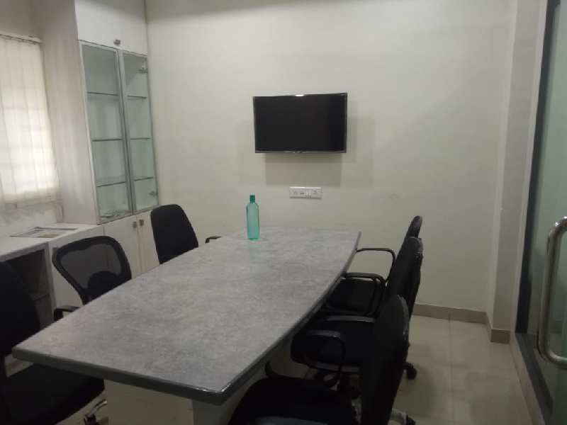 1200 sqft offce space for rent on FC road , pune