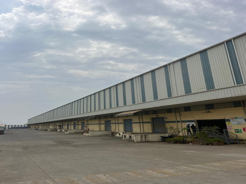 Warehouse/Godown for Rent in Dadri Road, Greater Noida (50000 Sq.ft.)