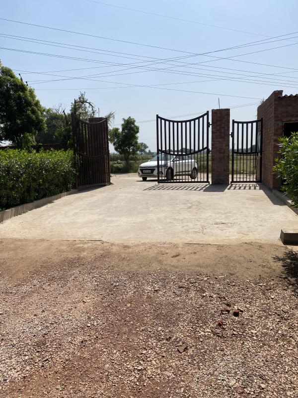 2 BHK Farm House for Sale in Sohna Palwal Road, Gurgaon (3 Acre)