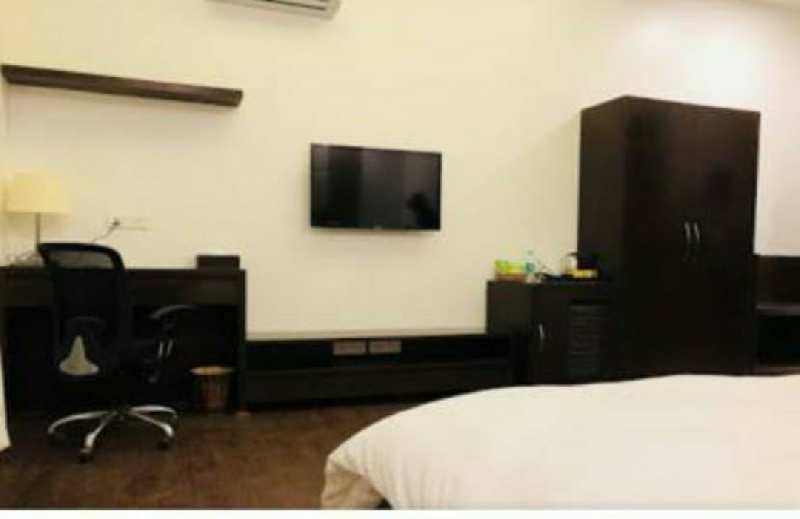 300 Sq. Yards Banquet Hall & Guest House for Sale in Sector 38, Gurgaon