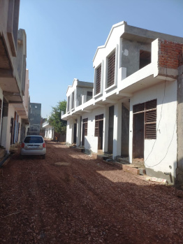 1 BHK Individual Houses / Villas for Sale in Vaidpura, Greater Noida (72 Sq. Yards)