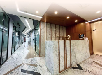 3 BHK Flats & Apartments for Sale in Lawrance Road, Delhi (2552 Sq.ft.)