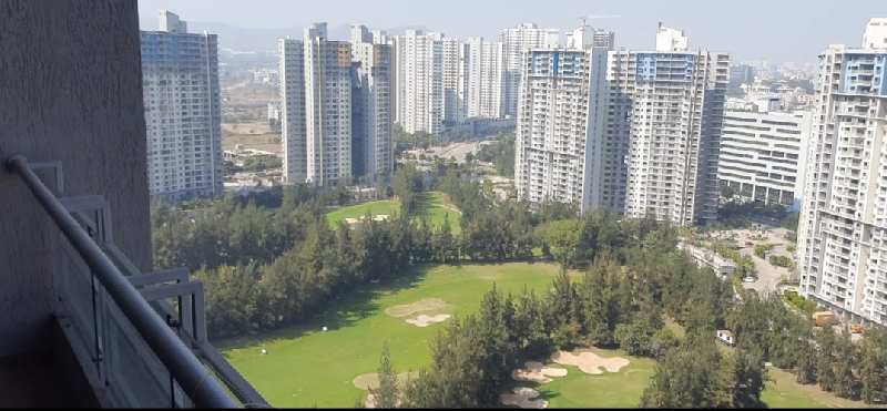 2 BHK  Golf facing flat for sale at Blue Ridge Hinjawadi pune