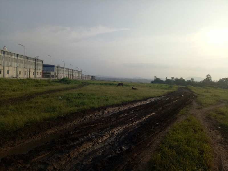 10 acres industrial zone plot, next to Indospace Park Chakan. Close to Bajaj Auto, Mahindra Vehicles, Volkswagen, Mercedes Benz, Hyundai, Sany Auto (Chinese), Bridgestone, General Electric.