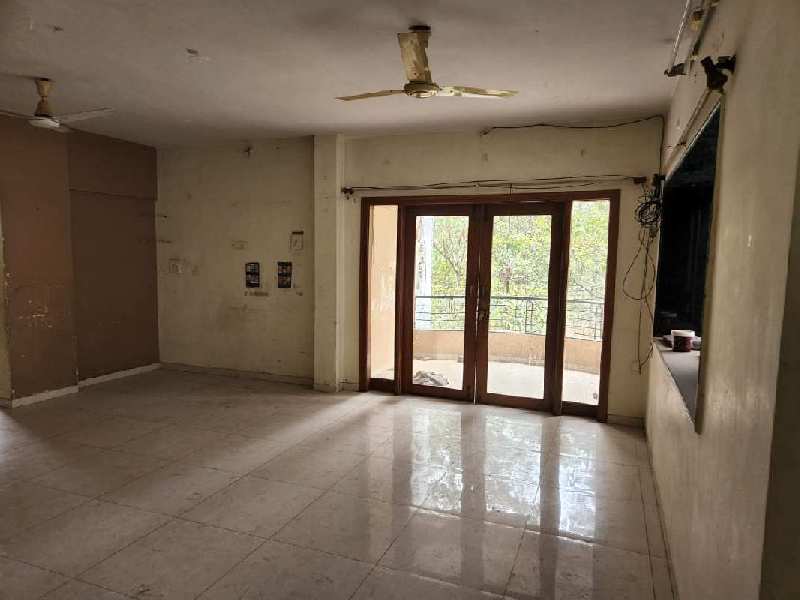 1500 sqf 3bhk flat for sale in Mahatma Nagar