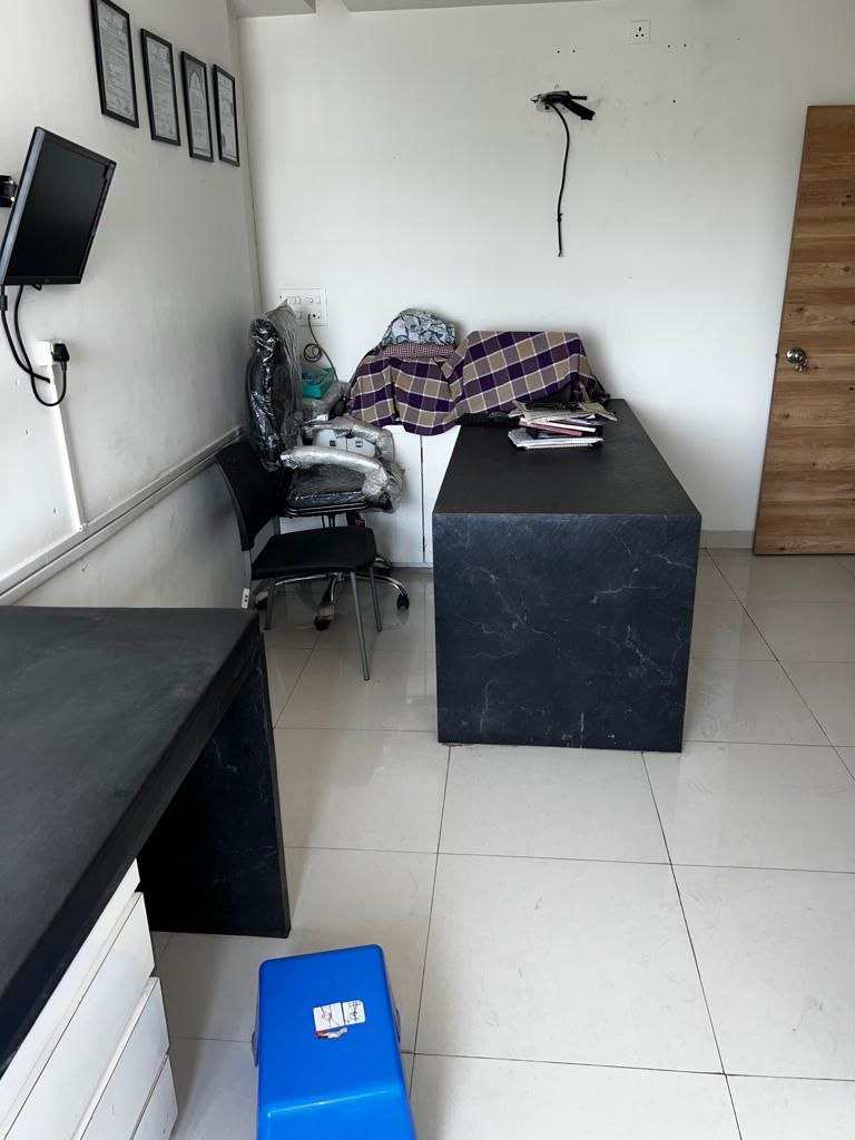 1000 sqf ready doctor consulting setup for rent in Kathe Ln, Dwarka, Nashik