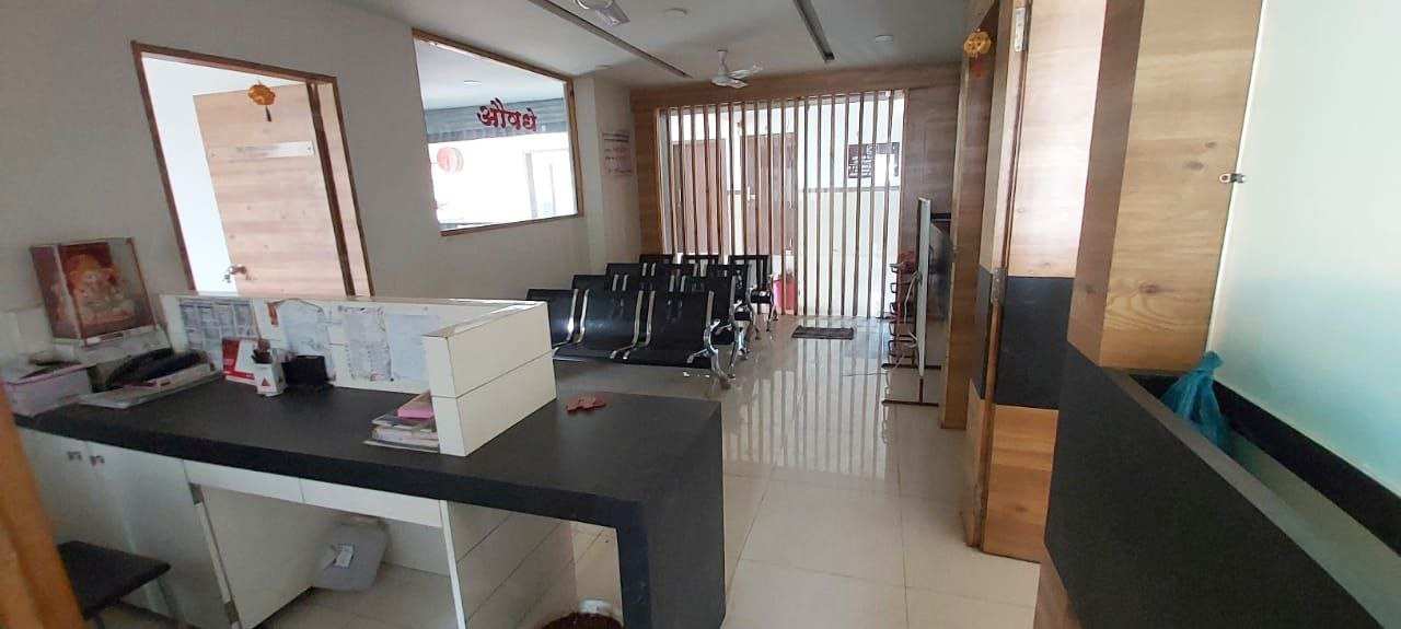 1000 sqf ready doctor consulting setup for rent in Kathe Ln, Dwarka, Nashik