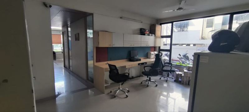 1600 sqf fully furnished office for rent in mumbi naka nashik