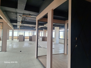 3000 square feet commercial office space for rent in Mumbai Naka Nashik