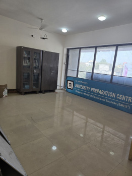 900 square feet commercial office space for rent in College Road, Nashik