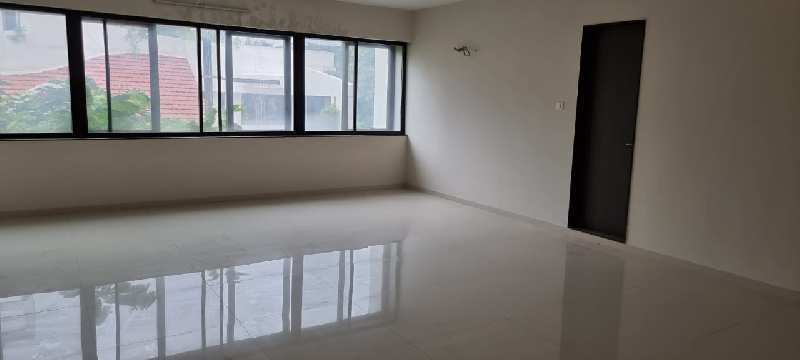 1150sqf commercial office space for rent at mumbai naka, nashik