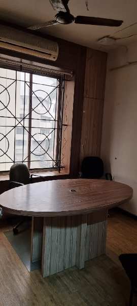 500 sqf fully furnished office space for in tidke colony mico circle