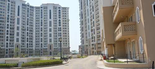 3 BHK Flats & Apartments for Sale in Sector 91, Gurgaon (1500 Sq.ft.)