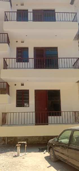 3 bhk independent floor readt to shift