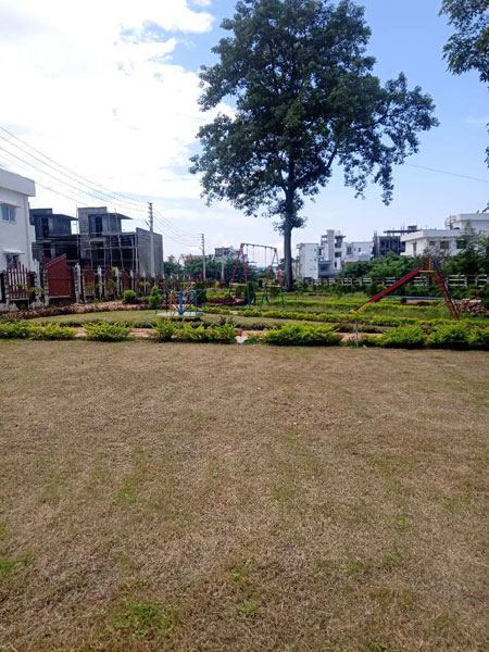 149 Sq. Yards Residential Plot for Sale in Canal Road, Dehradun