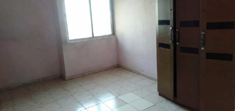 2BHK UNFURNISHED FLAT AVAILABLE FOR RENT IN CHALA NEAR KOTAK MAHINDRA BANK