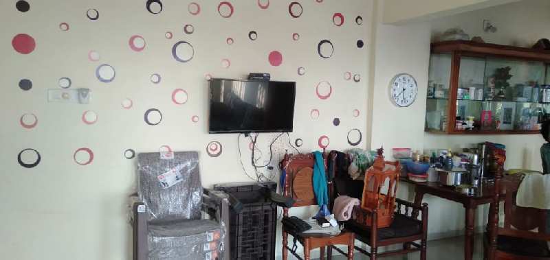 2bhk semi furnished flat available for rent chala vapi