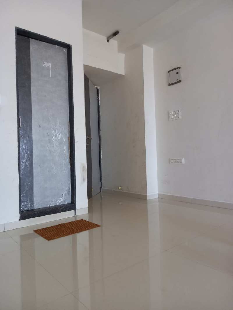 2BHK UNFURNISHED FLAT FOR RENT CHALA  MAIN LOCATION