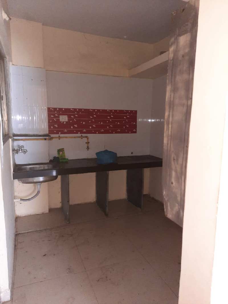 2BHK UNFUNITURE FLAT FOR SALE IN CHALA