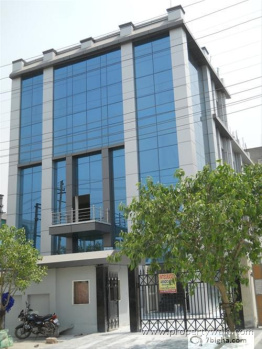 40000 Sq.ft. Factory / Industrial Building for Rent in Sector 80, Noida