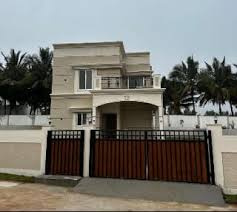 For Sale 300 sq mtr Residential House in sec-11 Noida , Park facing