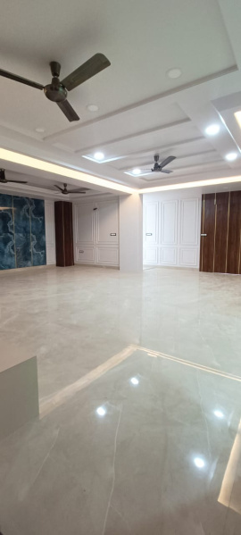 5 BHK Flats & Apartments for Sale in Vaishali Nagar, Jaipur (2650 Sq.ft.)