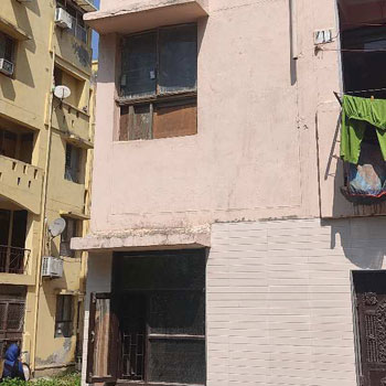 1 BHK Flats & Apartments for Sale in Loknayak Puram, Delhi