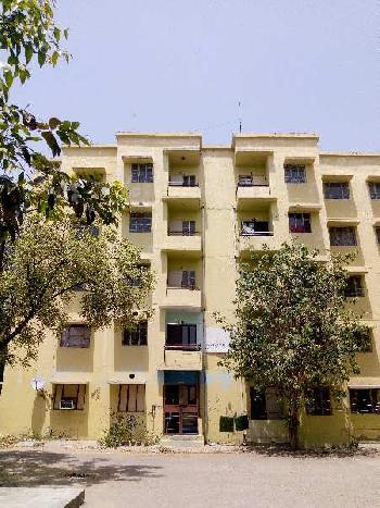 1 BHK Flats & Apartments for Sale in Loknayak Puram, Delhi
