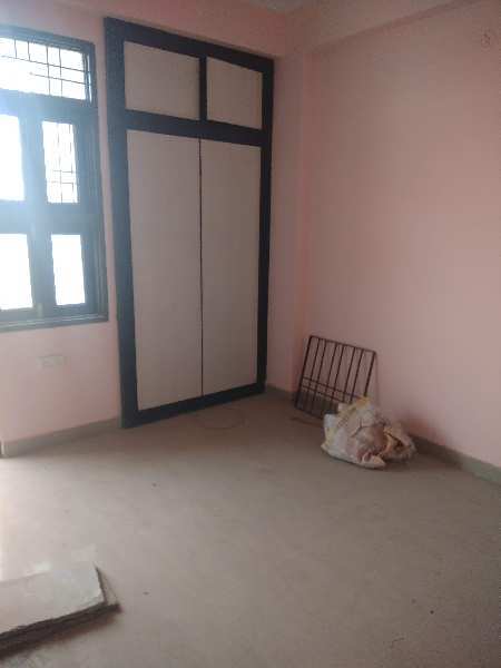 2 BHk Floor For sale in Kesar Nagar