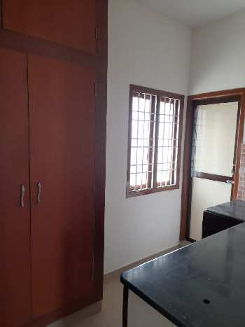 2 BHK Flats & Apartments for Sale in Adhanoor, Chennai (925 Sq.ft.)