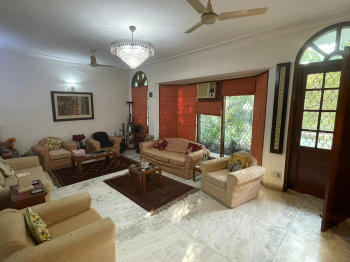 3 BHK Flats & Apartments for Sale in Hemkunt Colony, Greater Kailash, Delhi
