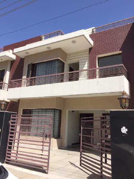 8 BHK Individual Houses / Villas for Sale in Kharar Road, Mohali (1800 Sq.ft.)