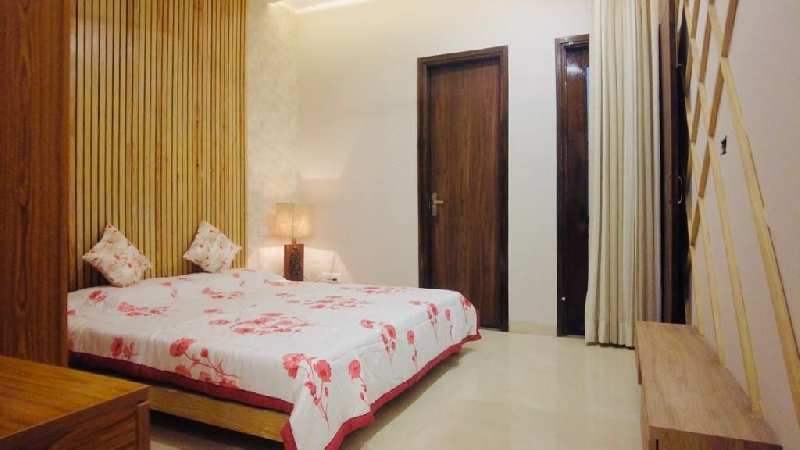 3 BHK Flats & Apartments for Sale in Airport Road, Mohali (140 Sq. Yards)