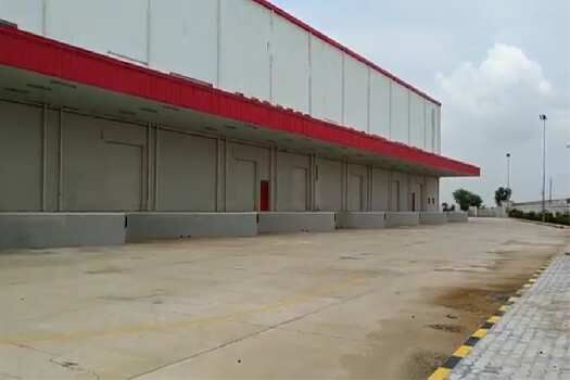 200000 Sq. Ft. Warehouse for RENT in Vapi GIDC, Gujarat.