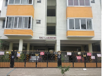 Ground floor aparment available for monthly rent. Total floors 2, covered car parking, lift, metro water, drainage available